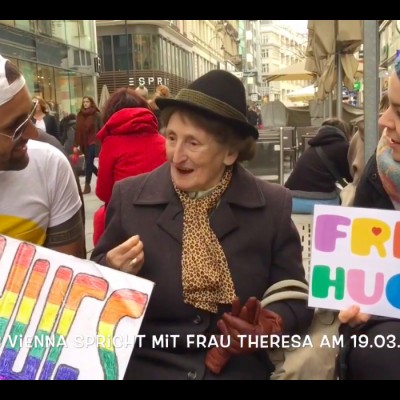Free Hugs Vienna interviewt Frau Therese am 19.03.2016
